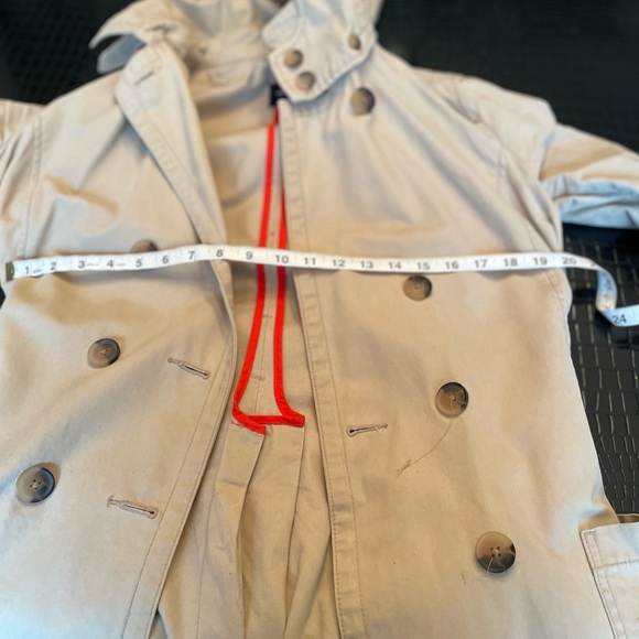 Gap Trench Coat - Picture 7 of 8